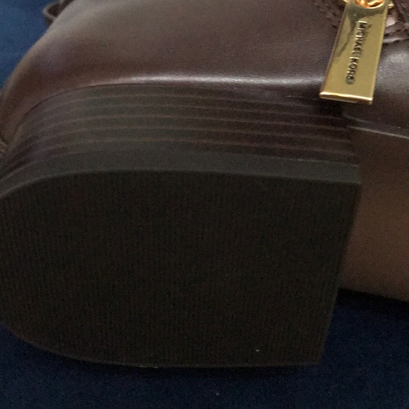 Michael Kors Brown boots - Picture 8 of 10